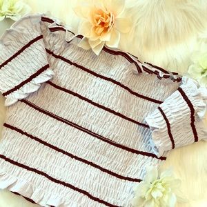 Ruffed of the shoulder crop top